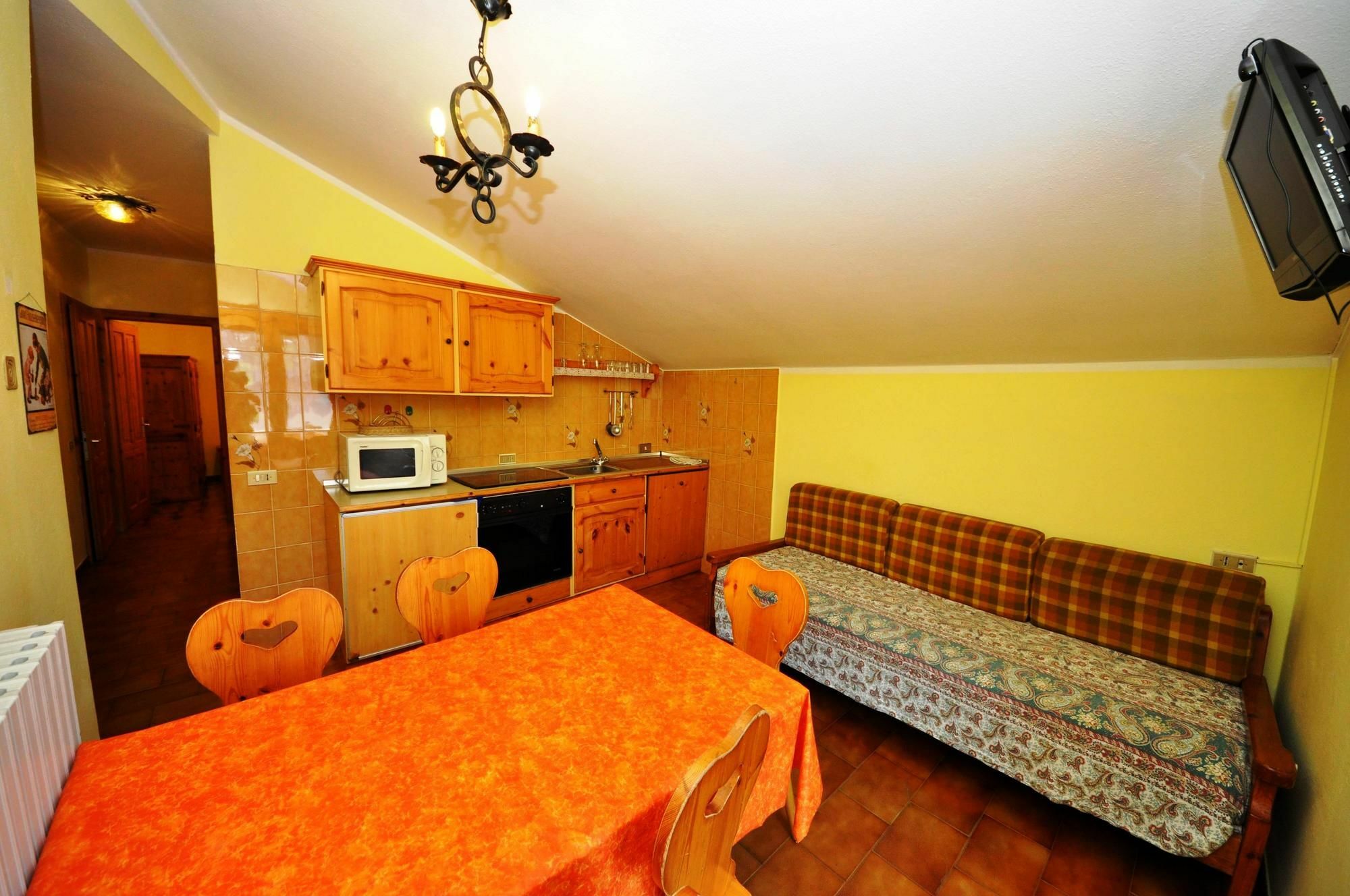 Residence Casa Longa By Livigno Accomodation Extérieur photo